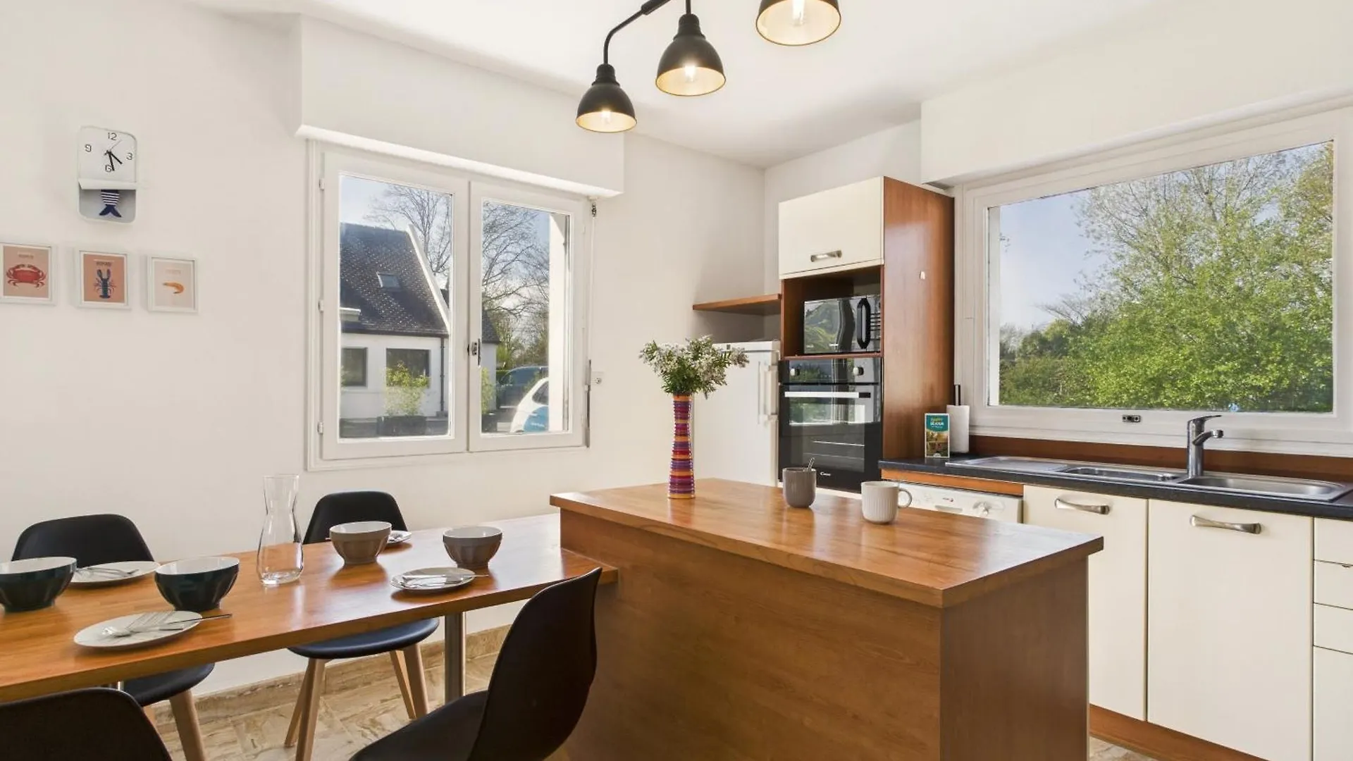 Casa vacanze Maison Moderne Pour 12, Grand Jardin, Terrasse Concarneau