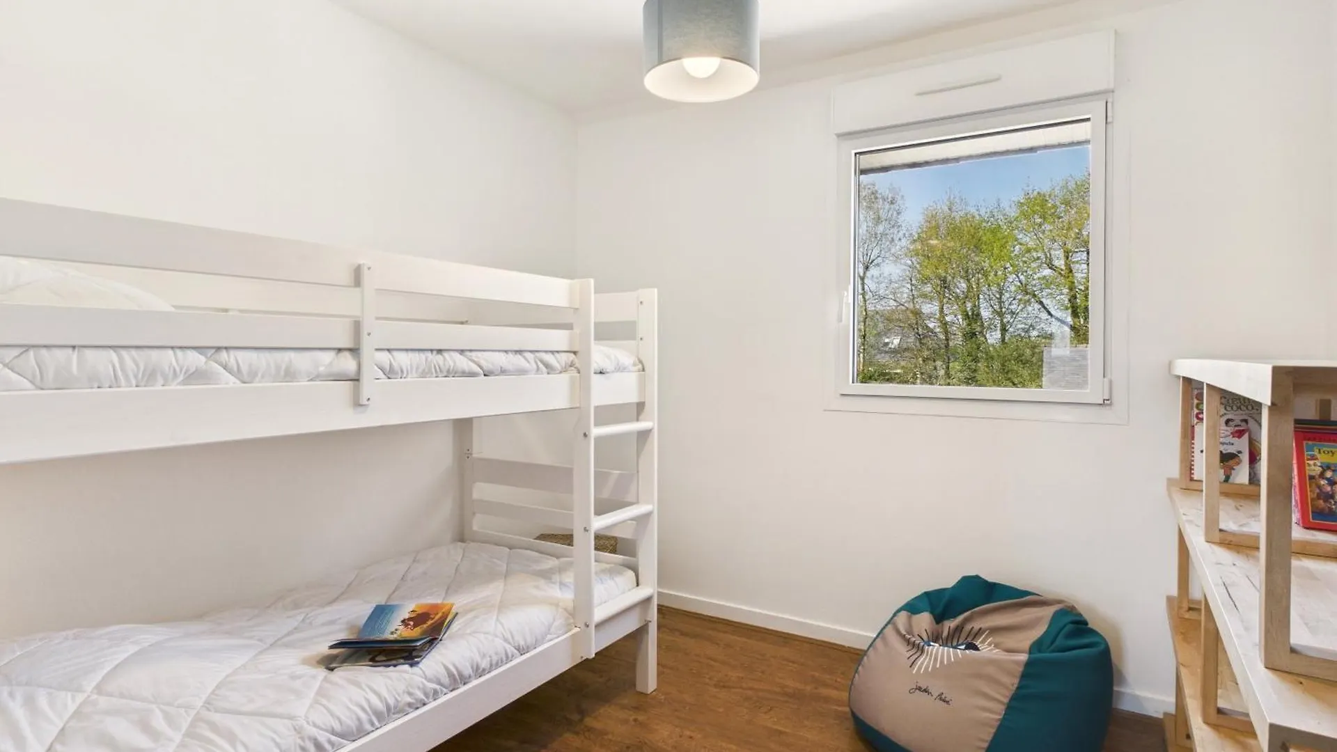 Maison Moderne Pour 12, Grand Jardin, Terrasse Concarneau