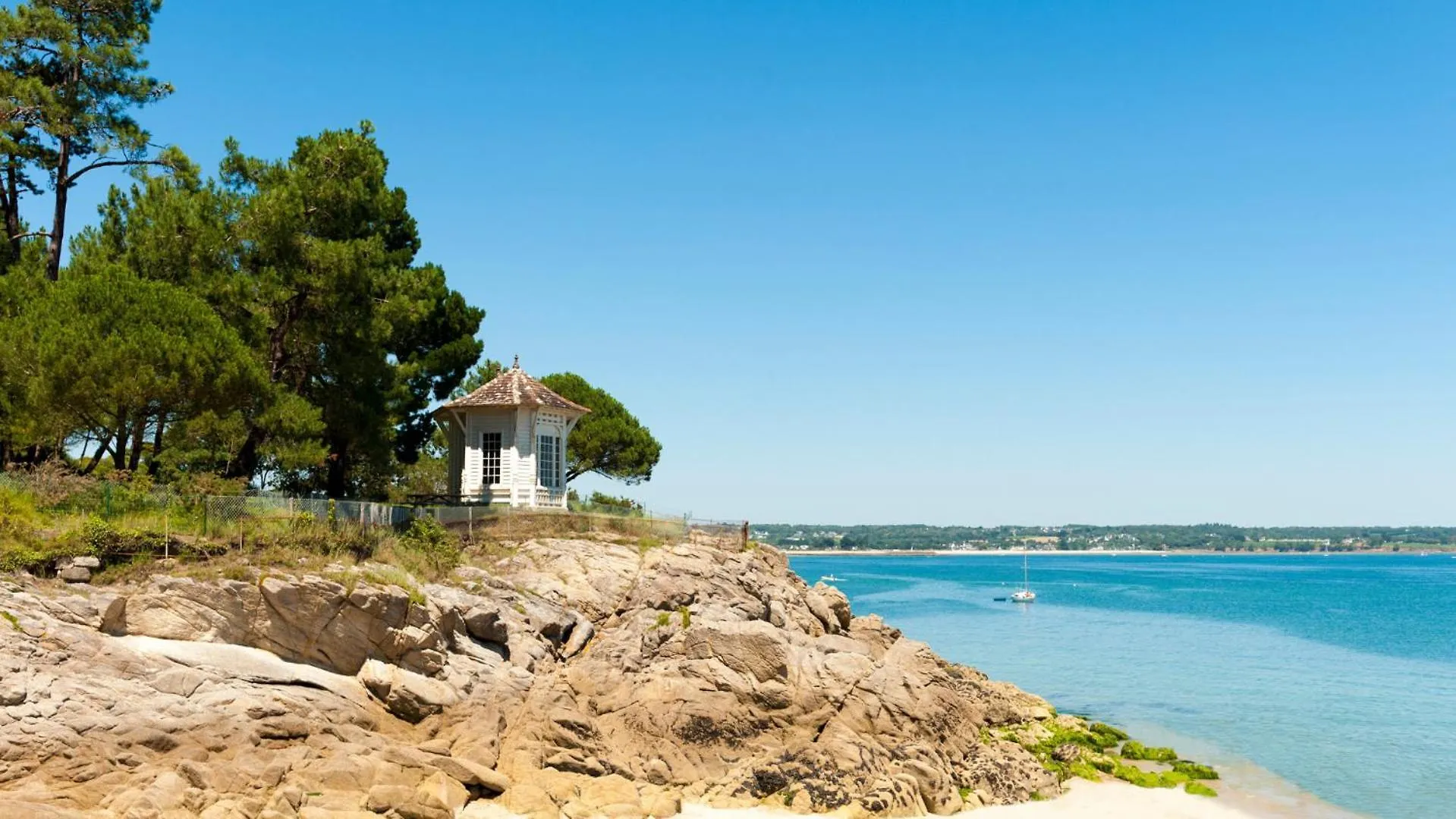 Maison Moderne Pour 12, Grand Jardin, Terrasse Concarneau 0*,  France