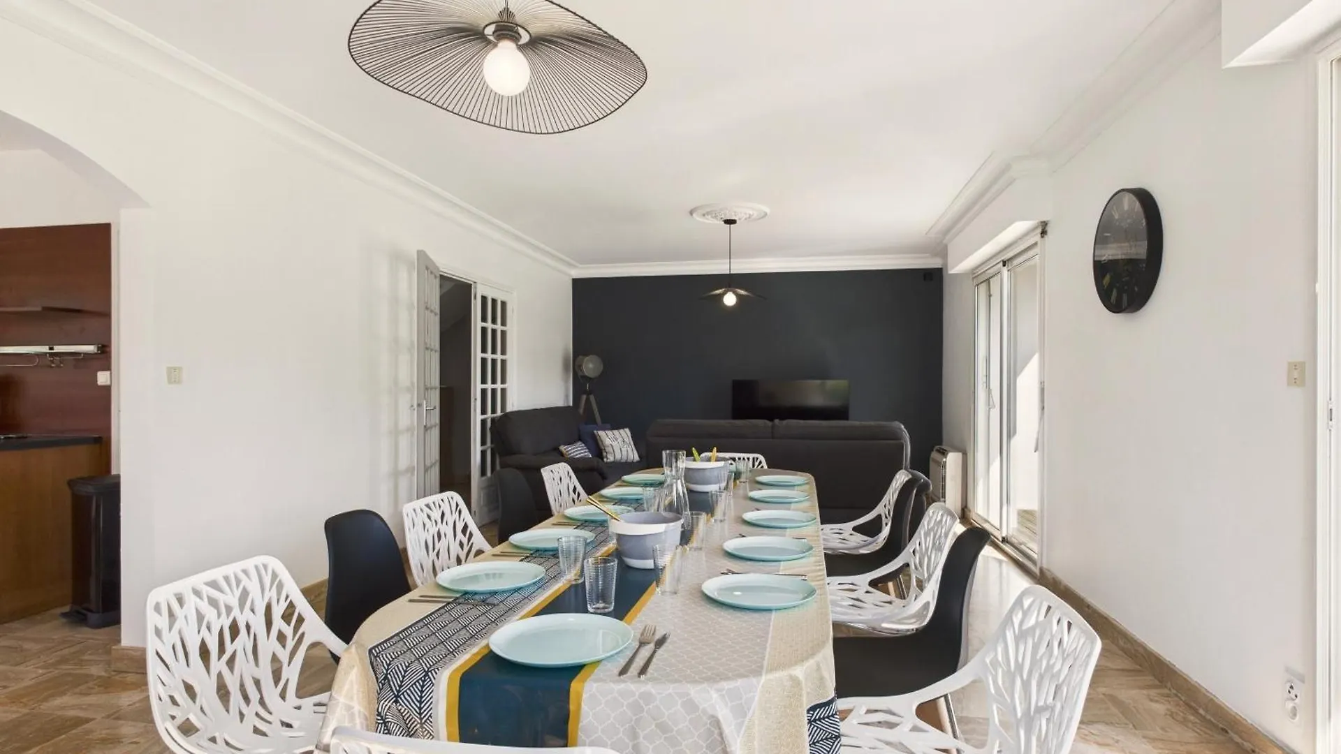 Maison Moderne Pour 12, Grand Jardin, Terrasse Concarneau Holiday home