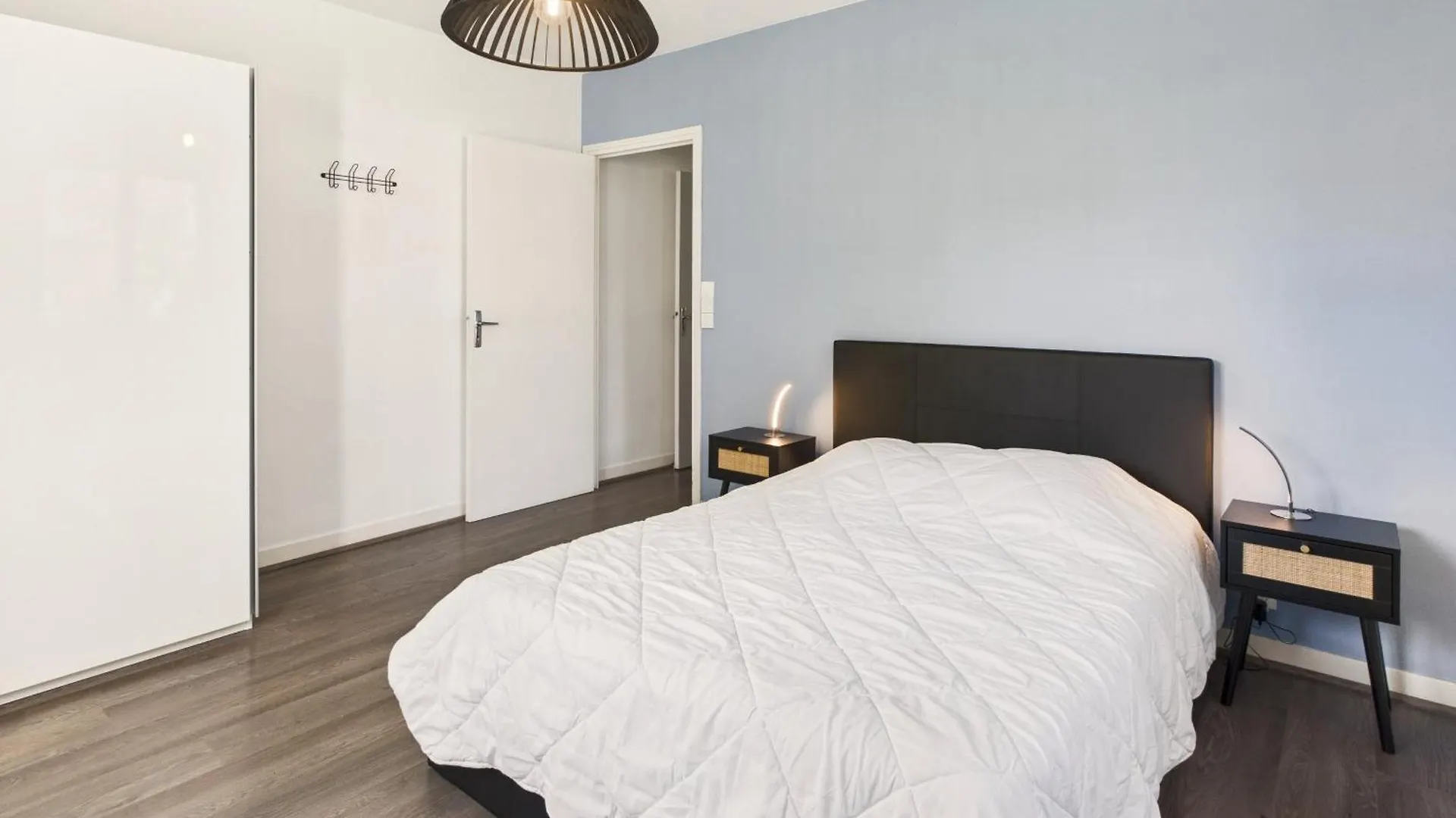 Maison Moderne Pour 12, Grand Jardin, Terrasse Concarneau 0*,  France