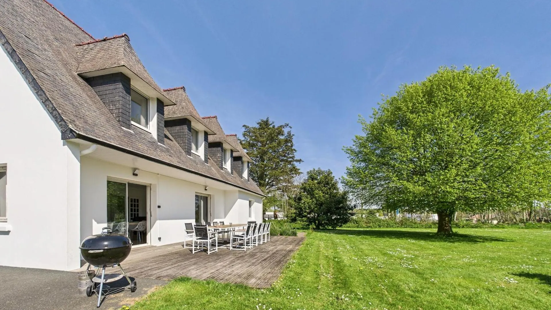 Maison Moderne Pour 12, Grand Jardin, Terrasse Concarneau